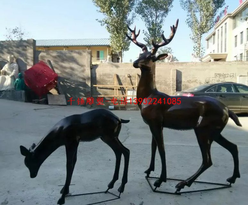 供应小鹿雕塑,树脂鹿雕塑制作厂