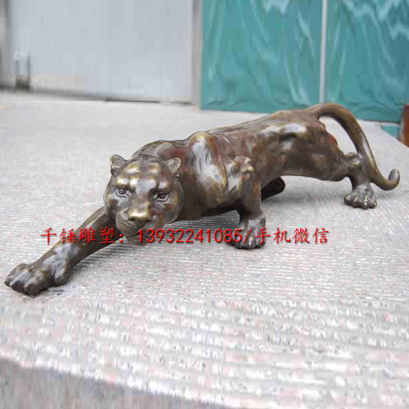 厂家直销加工定制做动物不锈钢铸铜豹子雕塑动物主题